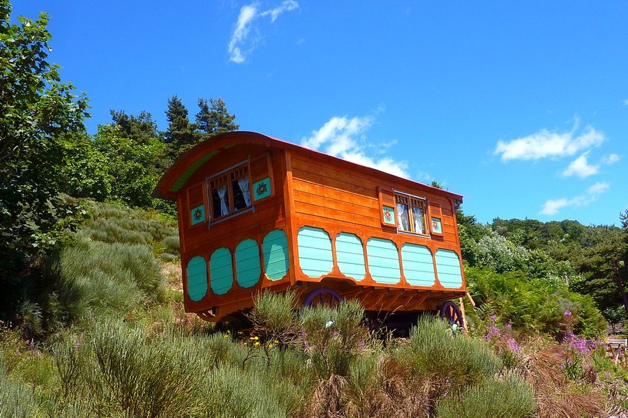 La Bergerie Du Plateau Cabane Insolite Roulotte Yourte Bulle Cros De Georand